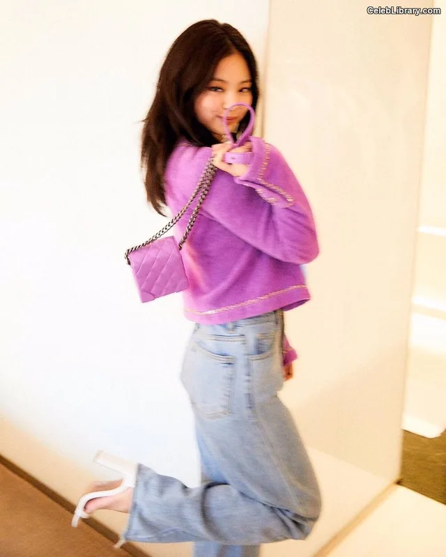 Jennie  BLΛƆKPIИK (Blackpink) photo 2 of 3632