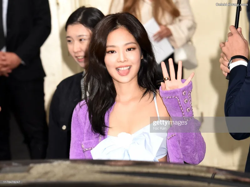 Jennie  BLΛƆKPIИK (Blackpink) photo 3 of 3632