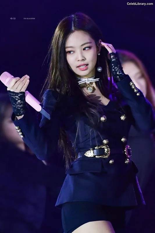 Jennie  BLΛƆKPIИK (Blackpink) photo 6 of 3632