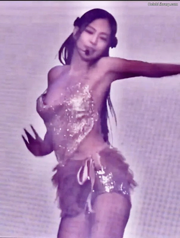 Jennie  BLΛƆKPIИK (Blackpink) photo 17 of 3632
