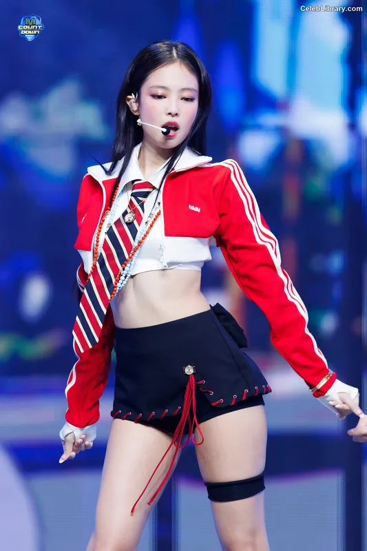 Jennie  BLΛƆKPIИK (Blackpink) photo 23 of 3632