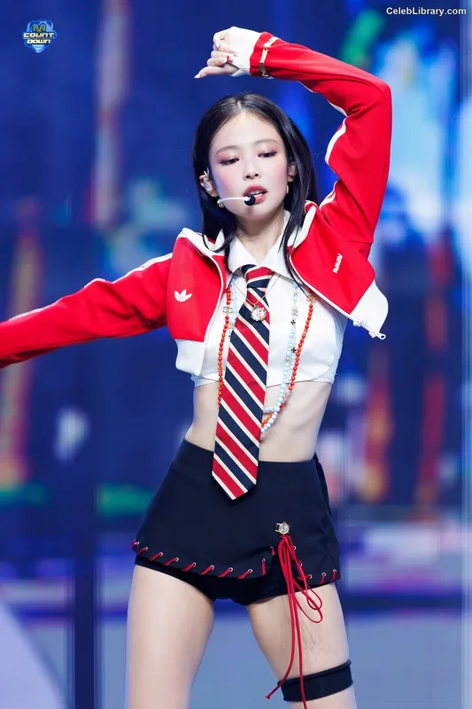 Jennie  BLΛƆKPIИK (Blackpink) photo 7 of 3632