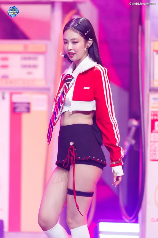 Jennie  BLΛƆKPIИK (Blackpink) photo 13 of 3632