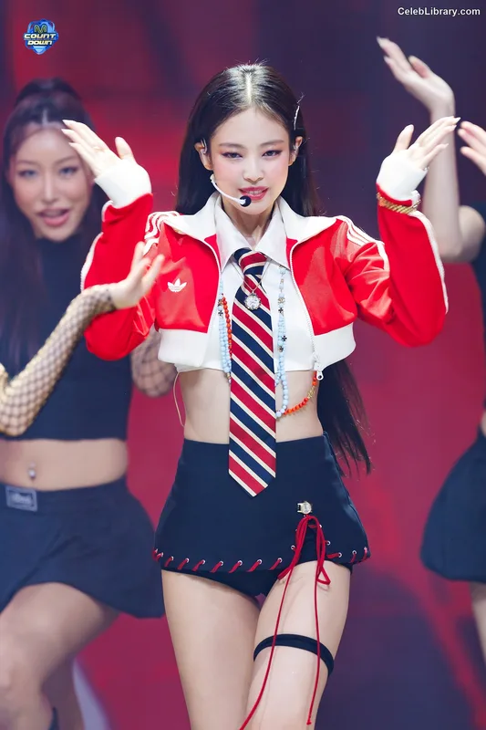 Jennie  BLΛƆKPIИK (Blackpink) photo 23 of 3632