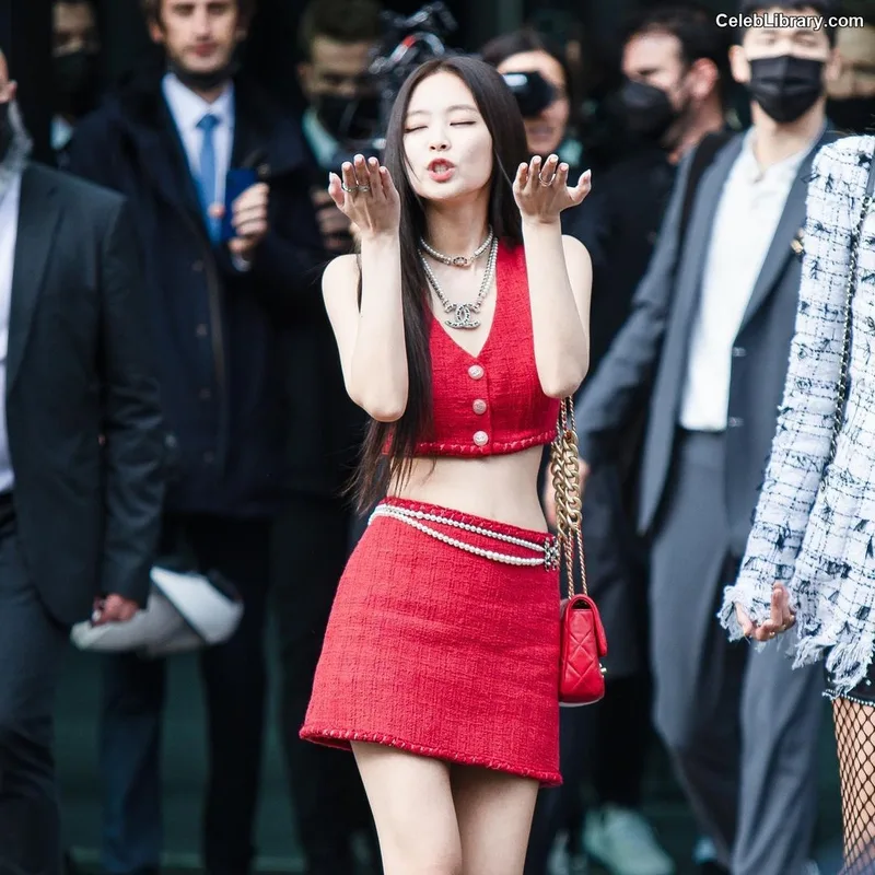 Jennie  BLΛƆKPIИK (Blackpink) photo 17 of 3632