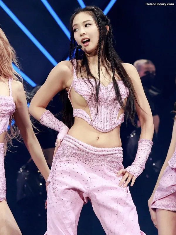 Jennie  BLΛƆKPIИK (Blackpink) photo 23 of 3632