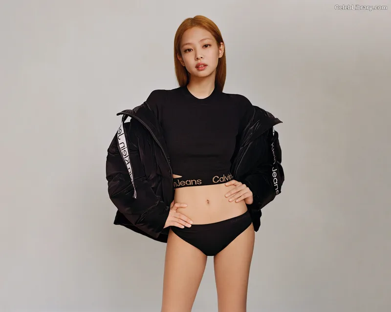 Jennie  BLΛƆKPIИK (Blackpink) photo 1 of 3632