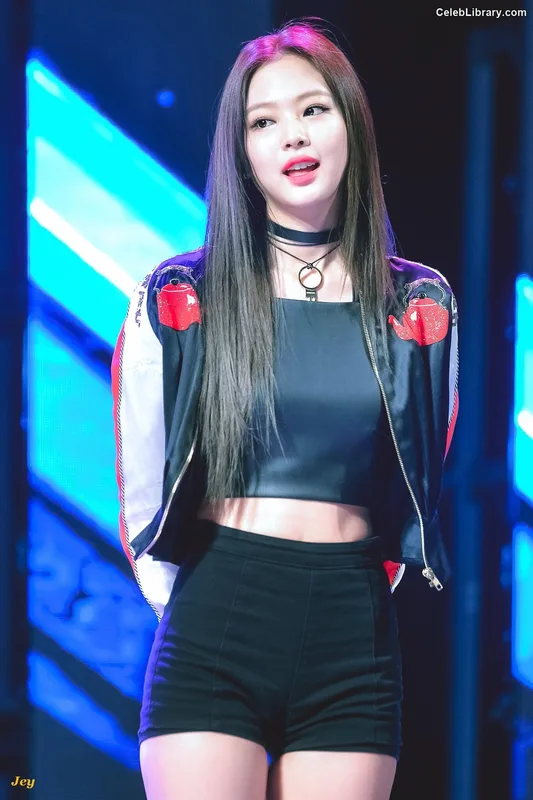 Jennie  BLΛƆKPIИK (Blackpink) photo 8 of 3632