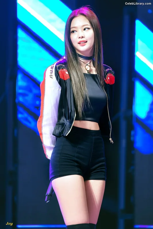 Jennie  BLΛƆKPIИK (Blackpink) photo 9 of 3632