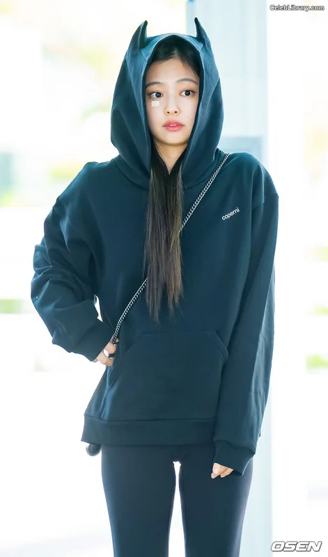 Jennie  BLΛƆKPIИK (Blackpink) photo 3 of 3632