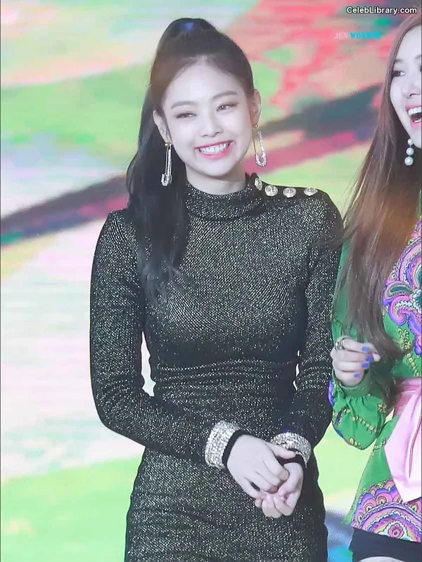 Jennie  BLΛƆKPIИK (Blackpink) photo 5 of 3632