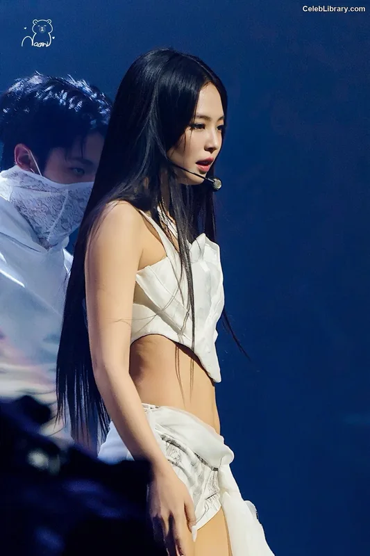 Jennie  BLΛƆKPIИK (Blackpink) photo 15 of 3632