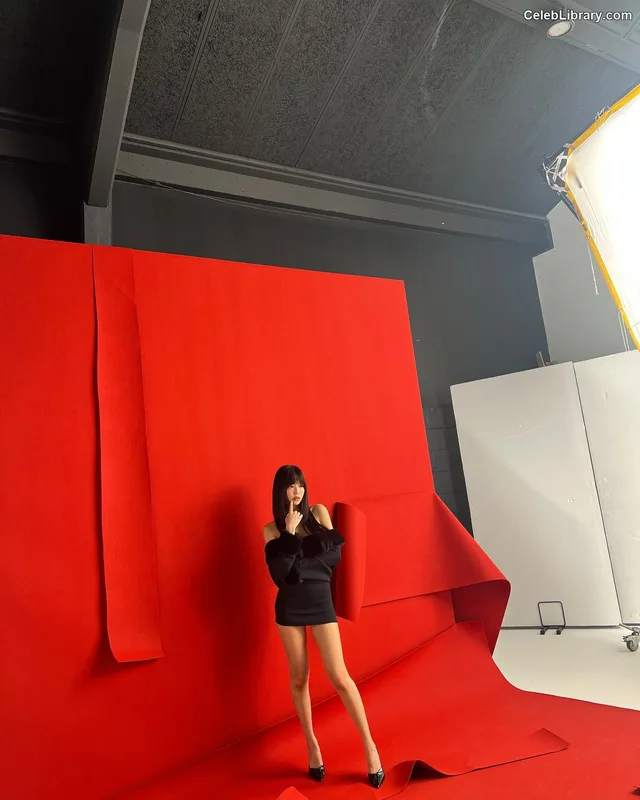 Jennie BLΛƆKPIИK (Blackpink) photo 22 of 3632