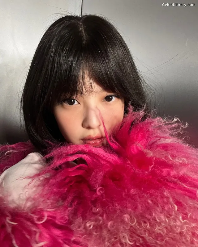 Jennie BLΛƆKPIИK (Blackpink) photo 24 of 3632