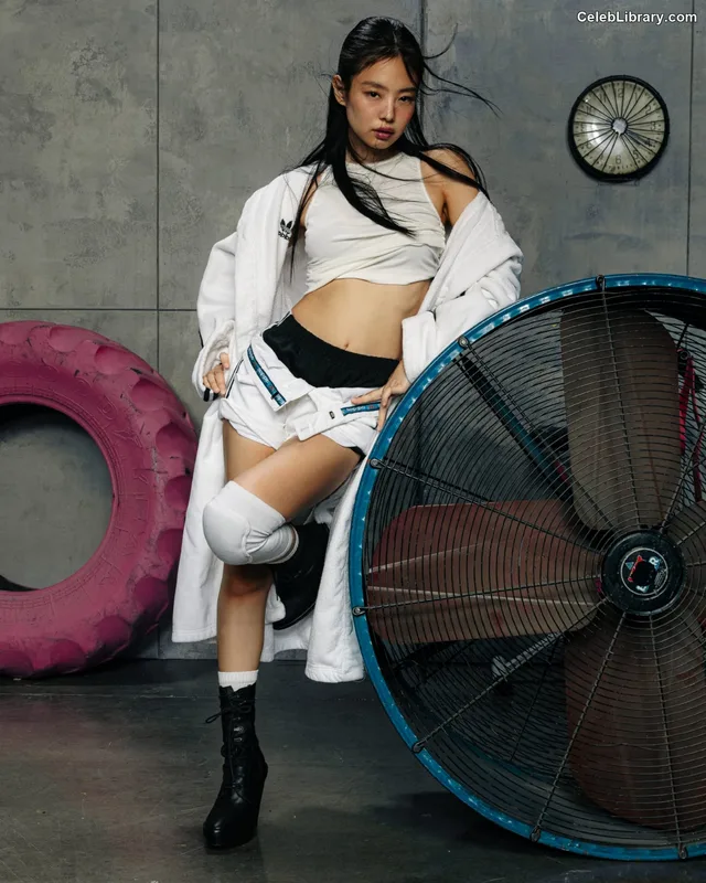 Jennie BLΛƆKPIИK (Blackpink) photo 18 of 3632