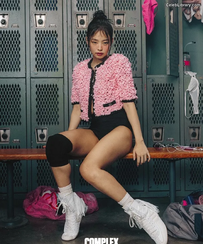 Jennie BLΛƆKPIИK (Blackpink) photo 20 of 3632