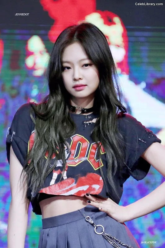 Jennie BLΛƆKPIИK (Blackpink) photo 2 of 3632