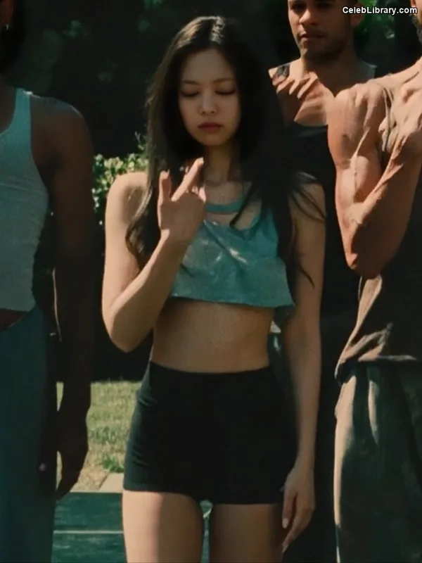 Jennie BLΛƆKPIИK (Blackpink) photo 3 of 3632