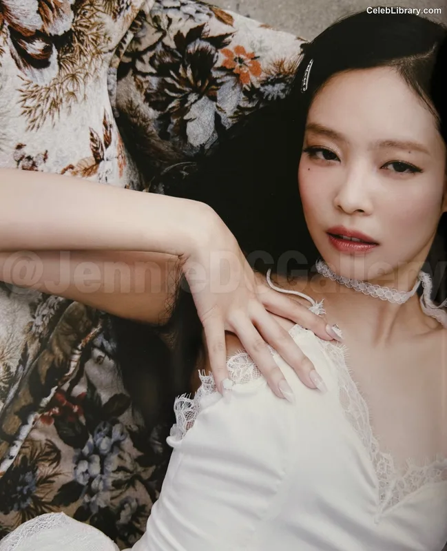 Jennie BLΛƆKPIИK (Blackpink) photo 3 of 3632