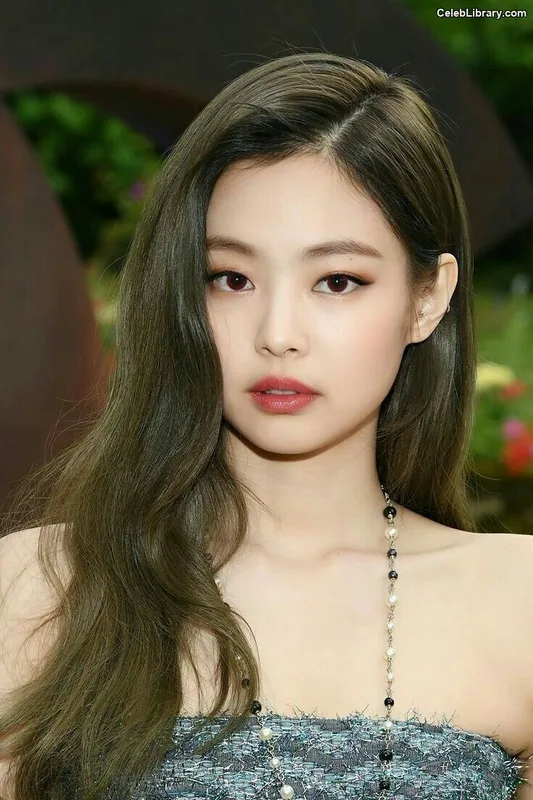 Jennie  BLΛƆKPIИK (Blackpink) photo 2 of 3632
