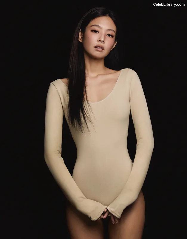 Jennie  BLΛƆKPIИK (Blackpink) photo 3 of 3632