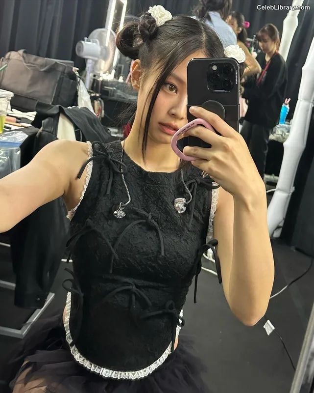 Jennie  BLΛƆKPIИK (Blackpink) photo 4 of 3632