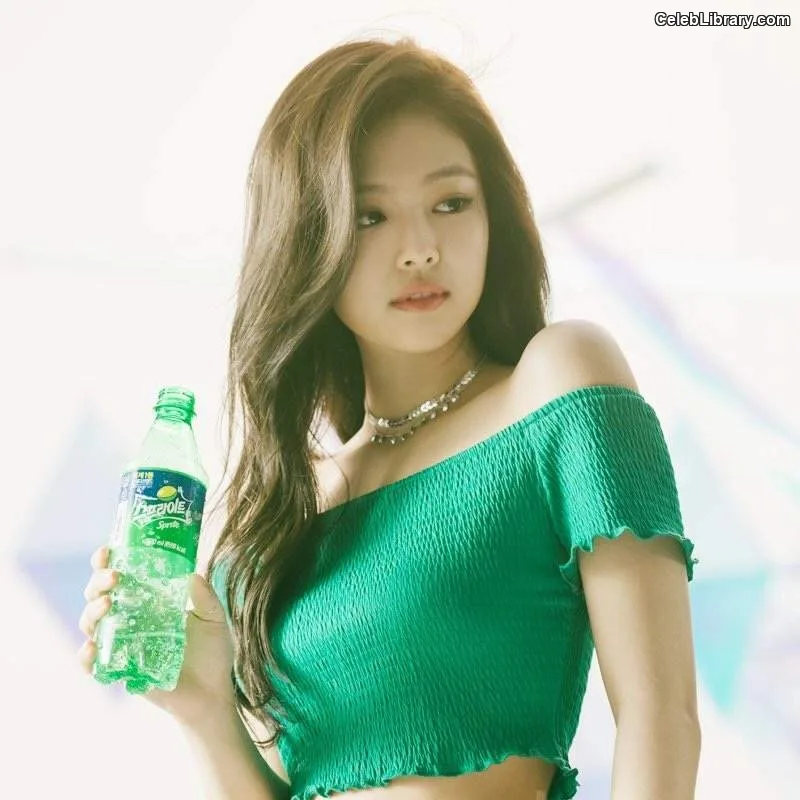 Jennie  BLΛƆKPIИK (Blackpink) photo 9 of 3632