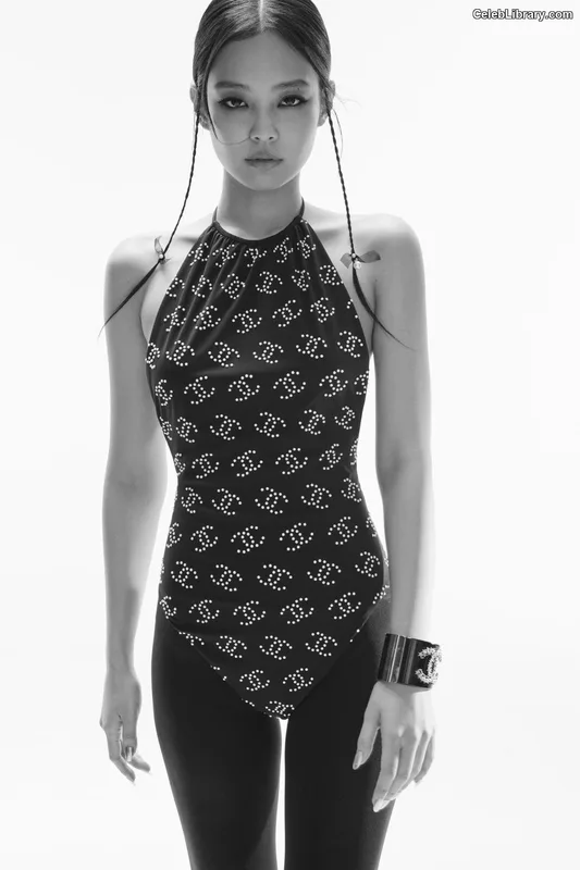 Jennie  BLΛƆKPIИK (Blackpink) photo 15 of 3632