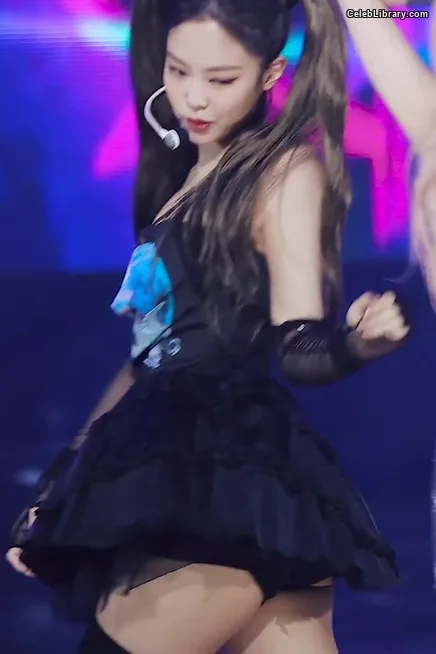Jennie  BLΛƆKPIИK (Blackpink) photo 8 of 3632