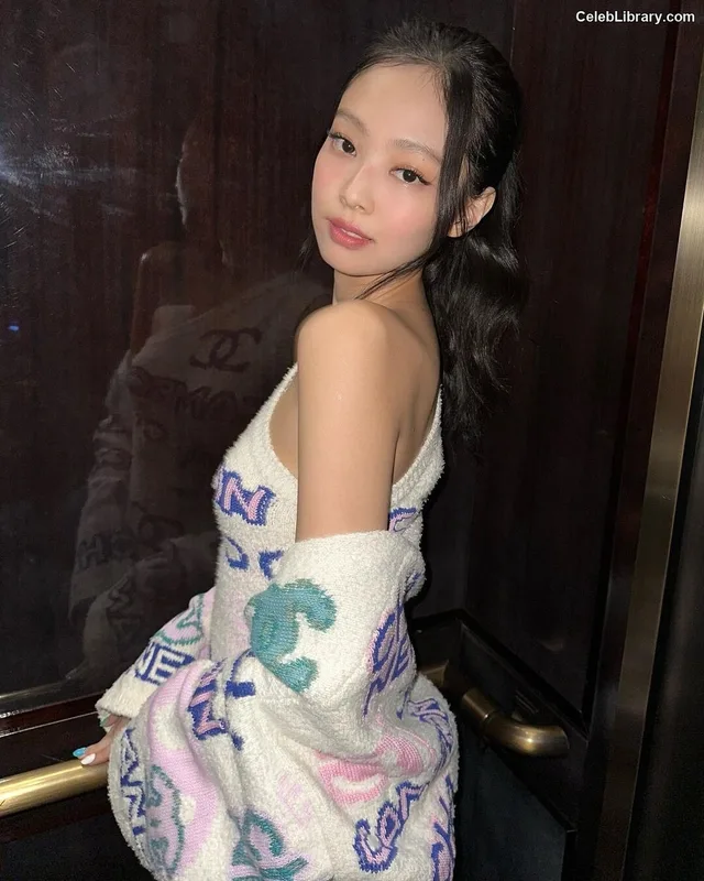 Jennie  BLΛƆKPIИK (Blackpink) photo 13 of 3632
