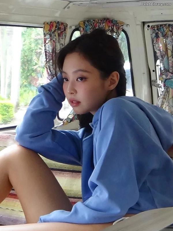 Jennie  BLΛƆKPIИK (Blackpink) photo 3 of 3632