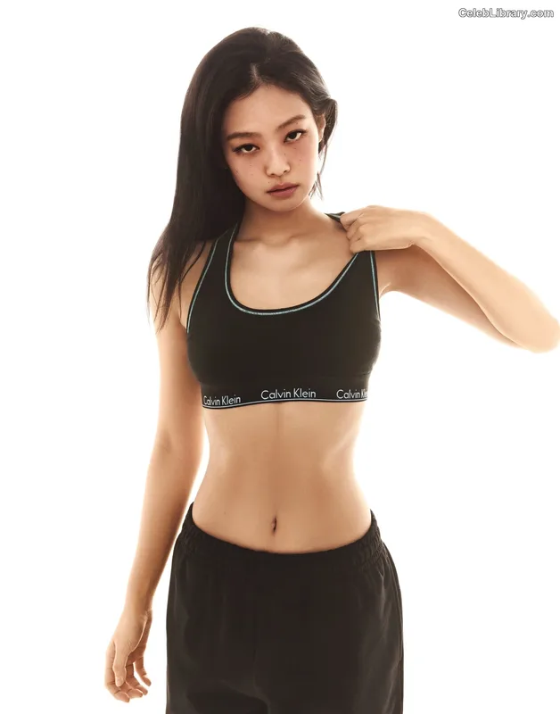 Jennie  BLΛƆKPIИK (Blackpink) photo 9 of 3632