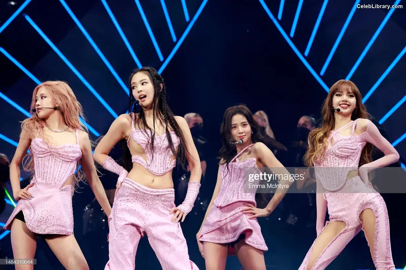 Jennie  BLΛƆKPIИK (Blackpink) photo 4 of 3632