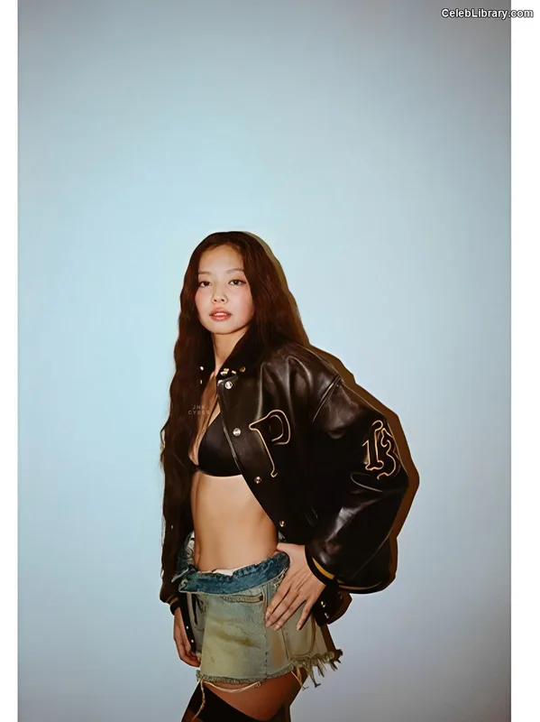 Jennie  BLΛƆKPIИK (Blackpink) photo 8 of 3632