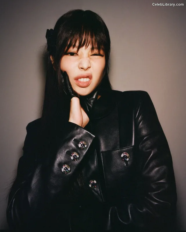 Jennie BLΛƆKPIИK (Blackpink) photo 4 of 3632