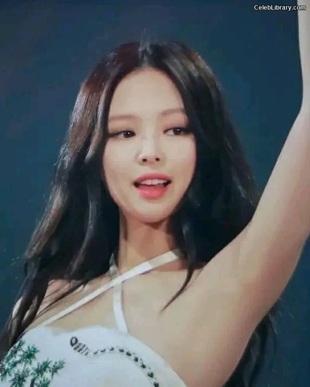 Jennie BLΛƆKPIИK (Blackpink) photo 12 of 3632