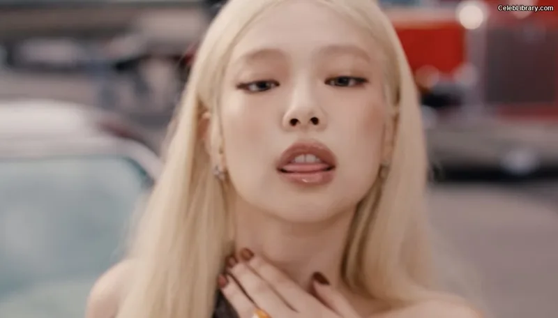 Jennie BLΛƆKPIИK (Blackpink) photo 22 of 3632