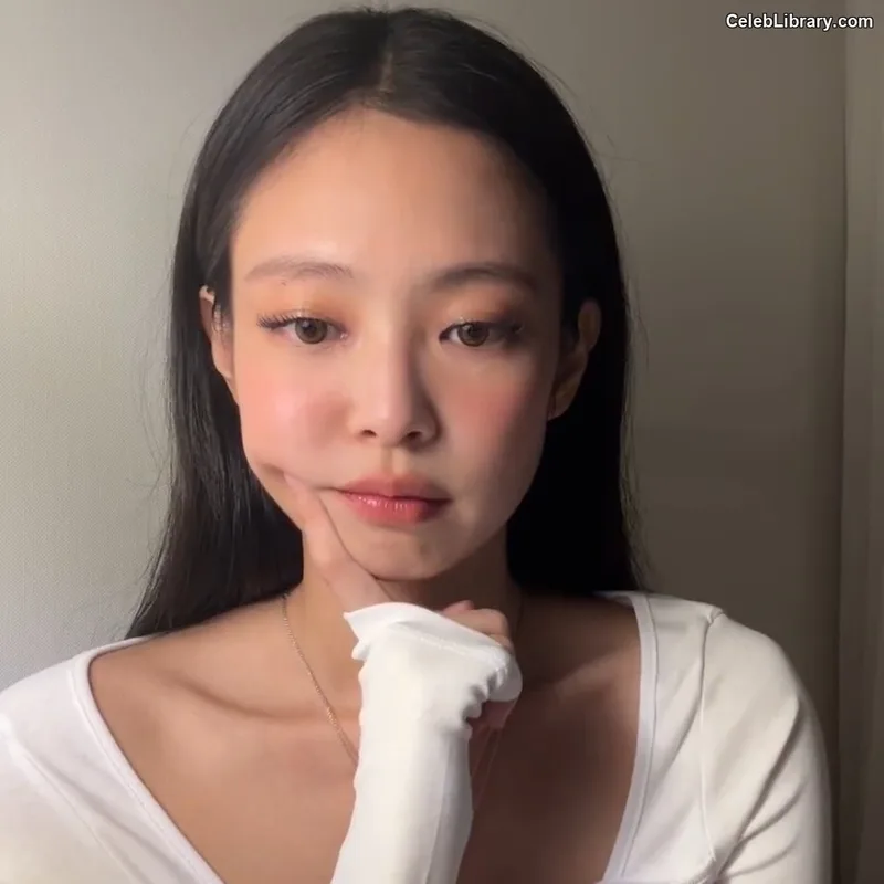 Jennie BLΛƆKPIИK (Blackpink) photo 7 of 3632