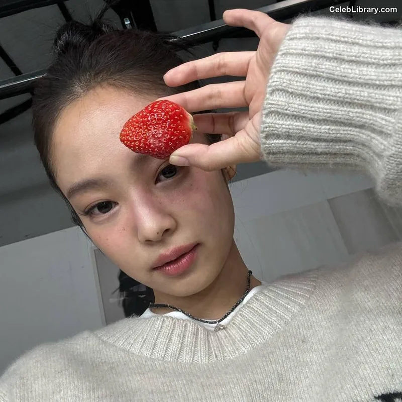 Jennie BLΛƆKPIИK (Blackpink) photo 11 of 3632
