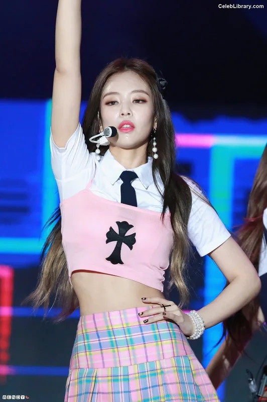 Jennie BLΛƆKPIИK (Blackpink) photo 19 of 3632