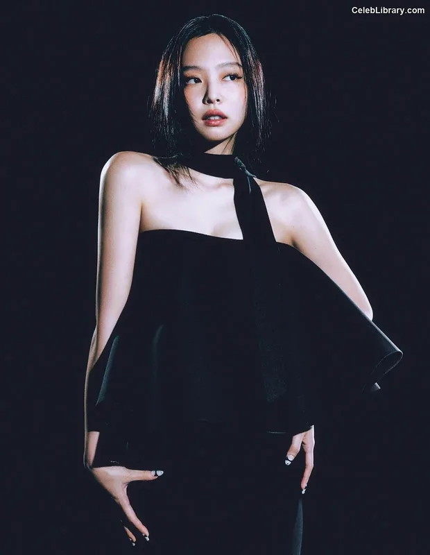 Jennie  BLΛƆKPIИK (Blackpink) photo 16 of 3632
