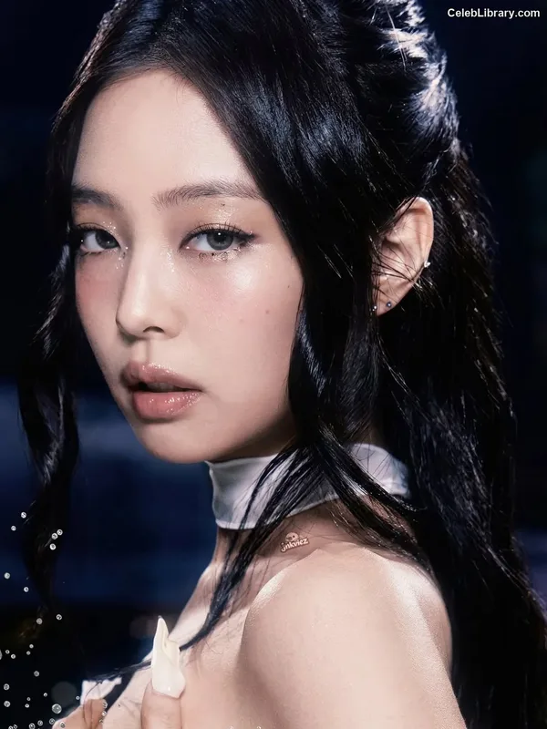 Jennie  BLΛƆKPIИK (Blackpink) photo 2 of 3632