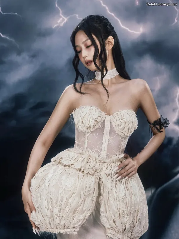 Jennie  BLΛƆKPIИK (Blackpink) photo 4 of 3632
