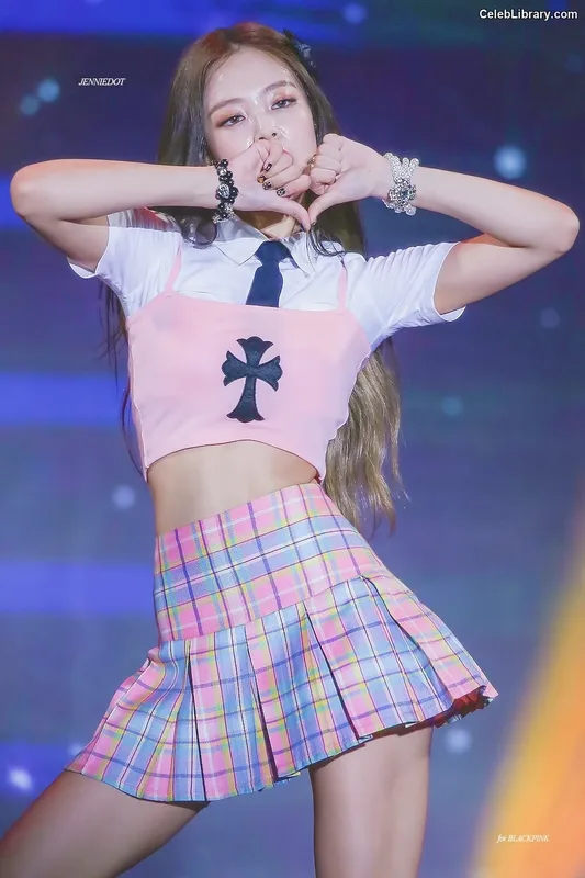 Jennie  BLΛƆKPIИK (Blackpink) photo 5 of 3632