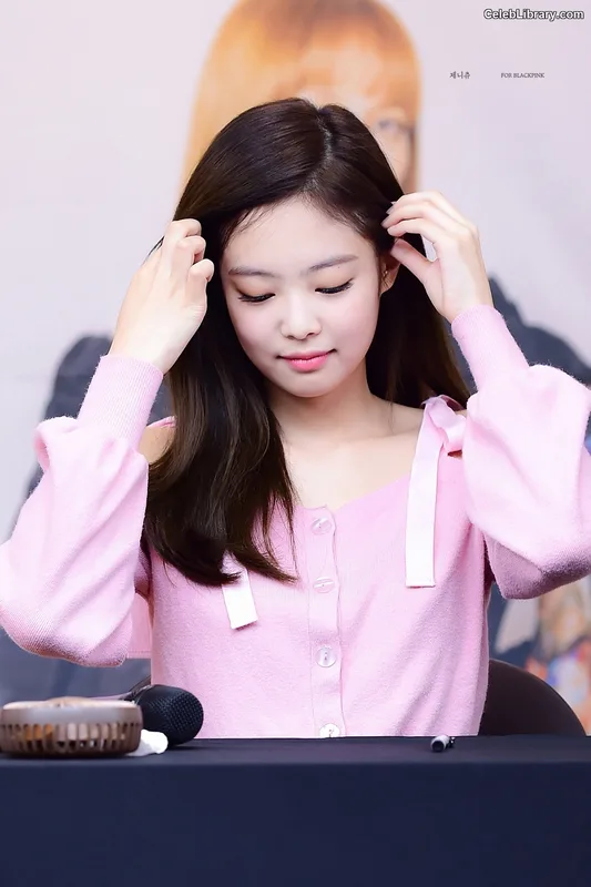 Jennie  BLΛƆKPIИK (Blackpink) photo 17 of 3632