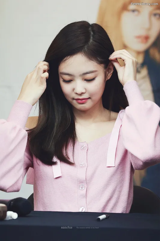 Jennie  BLΛƆKPIИK (Blackpink) photo 21 of 3632