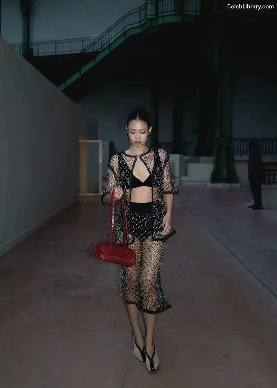 Jennie  BLΛƆKPIИK (Blackpink) photo 5 of 3632