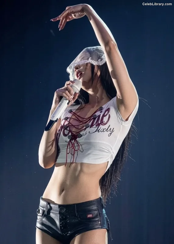 Jennie  BLΛƆKPIИK (Blackpink) photo 13 of 3632