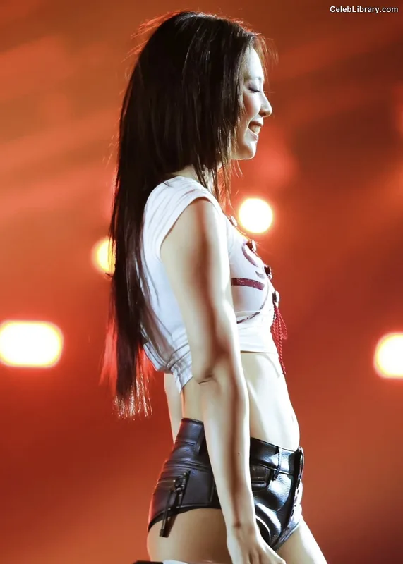 Jennie  BLΛƆKPIИK (Blackpink) photo 16 of 3632