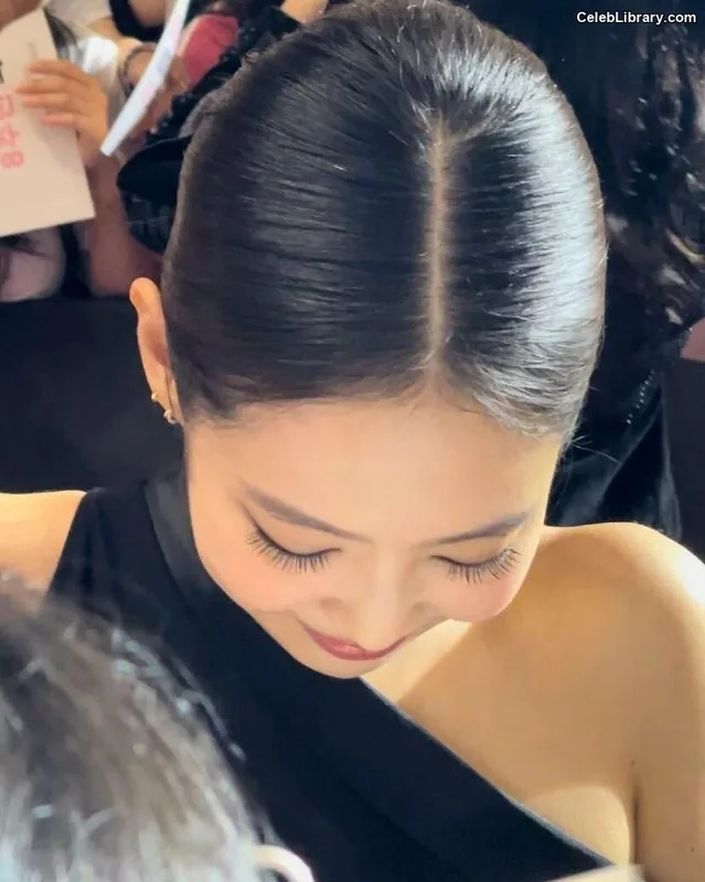 Jennie  BLΛƆKPIИK (Blackpink) photo 24 of 3632